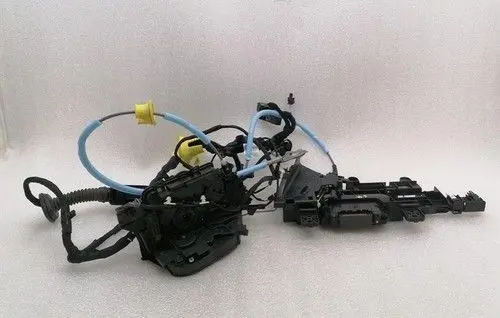 BMW 1 F40 Front door lock 5A258C6