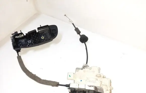 Porsche Panamera (970) Rear door lock 8K0839015