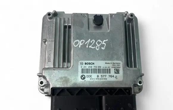 BMW 3 F30 F35 F31 Engine control unit/module ECU 8577764 0281030759