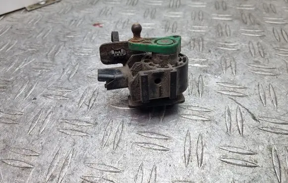 Headlight/headlamp level sensor