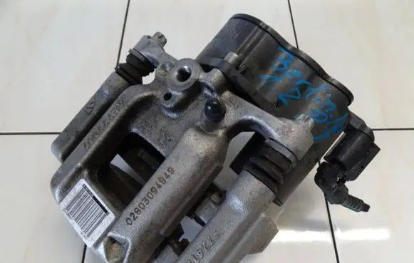 Citroen Berlingo Rear brake caliper