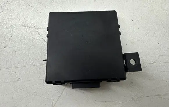 Audi Q5 SQ5 8R Gateway control module 8T0907468H