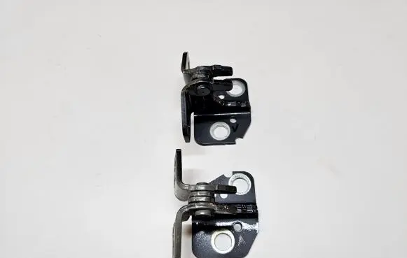 Rear door hinge set