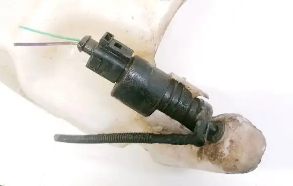 Skoda Superb B5 (3U) Windscreen/windshield washer pump