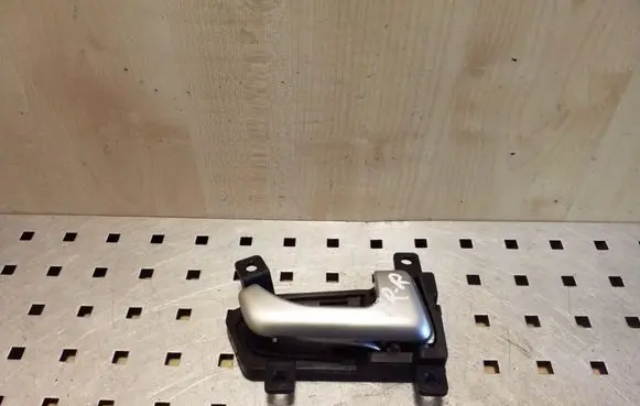 KIA Sportage Front door interior handle 826203U000