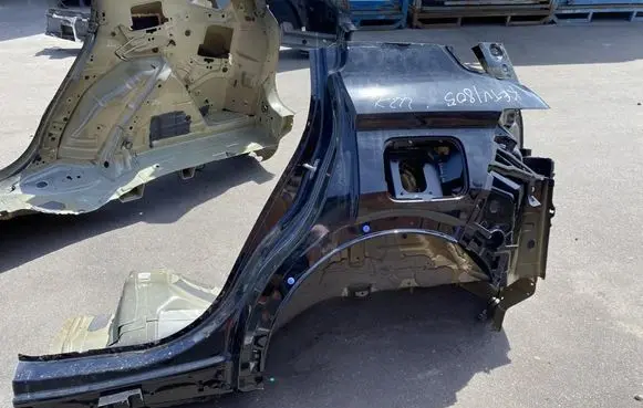Opel Frontera Rear quarter panel