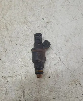 Audi A6 S6 C4 4A Fuel injector 078133551