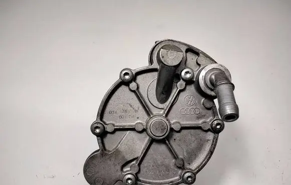 Volvo V70 Vacuum pump 074145100C 00T054