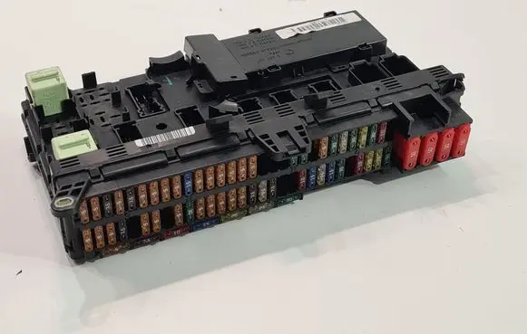 BMW X5 E53 Fuse module 8380407 8380409