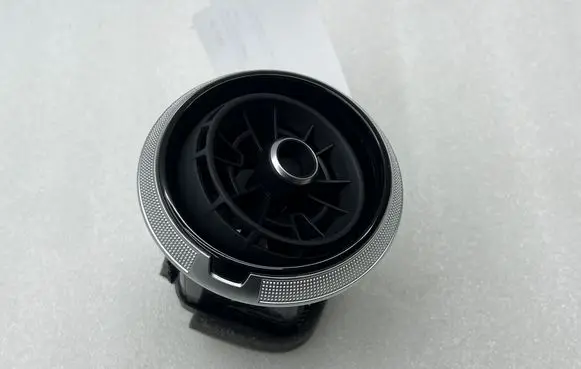 Audi Q2 - Dash center air vent grill 81A820901F