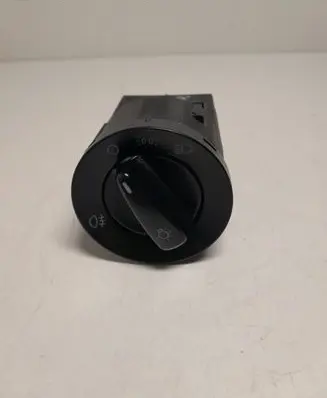 Volkswagen Golf IV Light switch 1C0941531 C1T3311