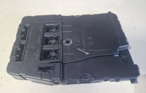 Renault Scenic II - Grand scenic II Comfort/convenience module 8200780021
