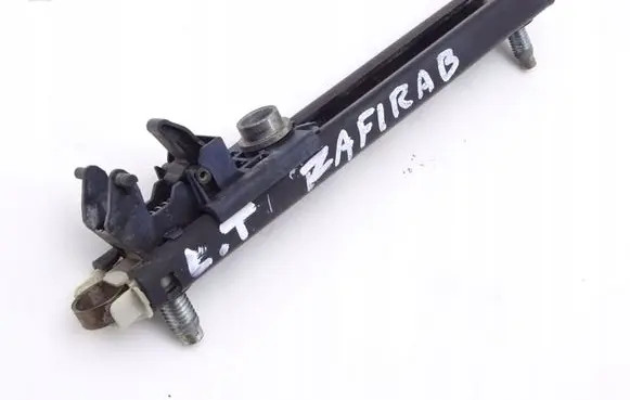 Opel Zafira B Seat belt adjustment rail 13193568