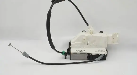 Citroen C4 I Front door lock 9686719780