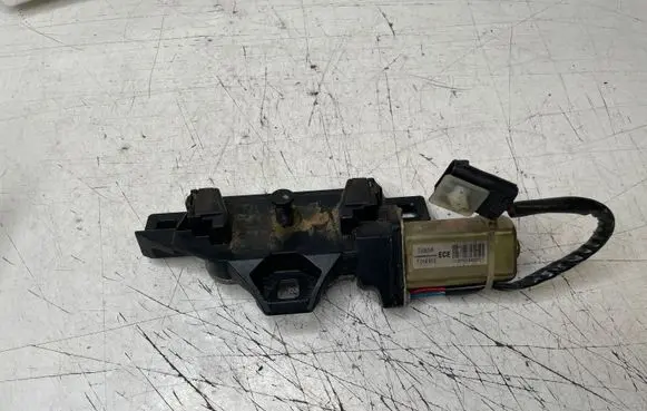 BMW 7 E65 E66 Tailgate/trunk/boot lock/catch/latch 7014872 07014972