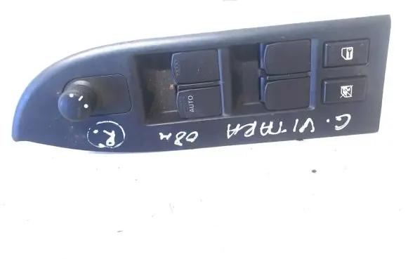 Suzuki Grand Vitara II Electric window control switch
