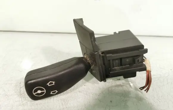 BMW X5 E53 Steering wheel adjustment handle/lever 8373901