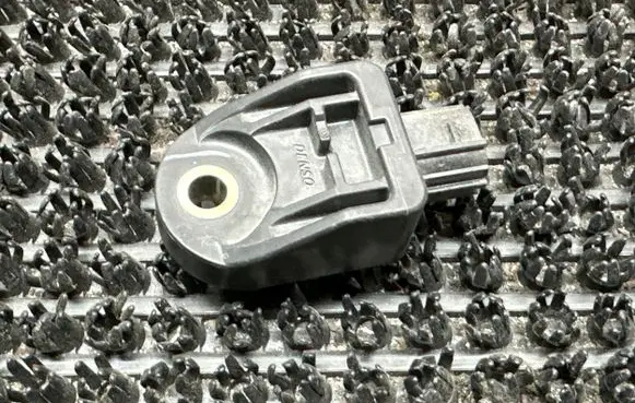 Toyota Prius+ (ZVW40) Airbag deployment crash/impact sensor 8917375010