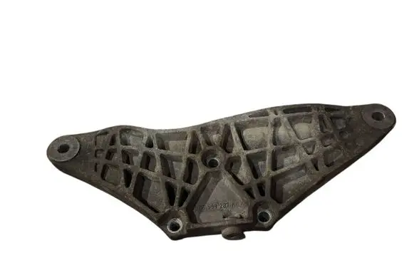 Audi A4 S4 B7 8E 8H Rear differential/diff mount bracket 8E0599287K GJ221531