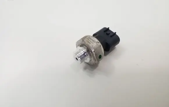 Toyota RAV 4 (XA40) Air conditioning (A/C) pressure sensor 8871933020