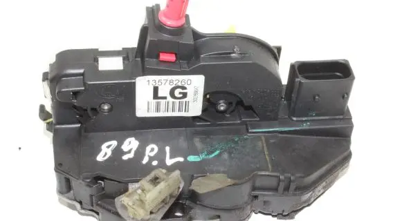 Chevrolet Orlando Coupe door lock (next to the handle) 13578260