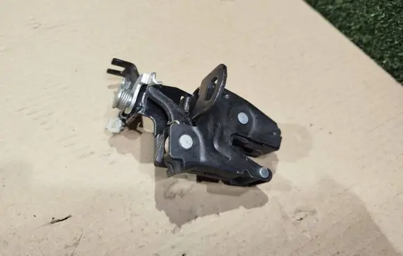 Volkswagen Crafter Rear door lock 7E0827161B