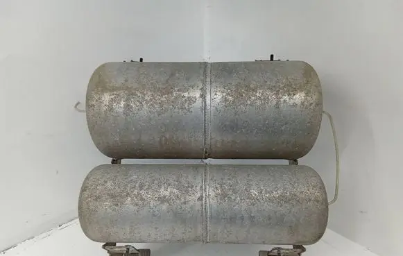 Mercedes-Benz ML W164 Air suspension tank/reservoir A1643200115