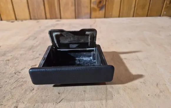 Mitsubishi Pajero Pinin Car ashtray MB869882