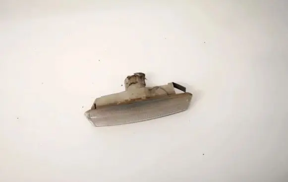 BMW 5 E39 Front fender indicator light 9407958 2496299
