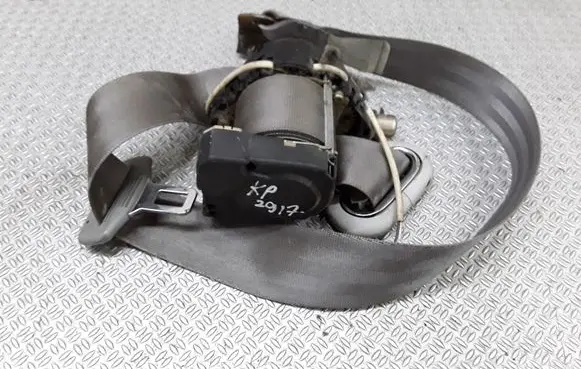Volkswagen Jetta IV Front seatbelt