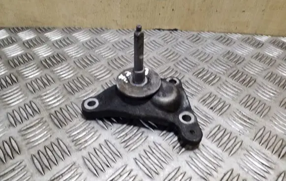 Citroen DS4 Gearbox mounting bracket 9652761480