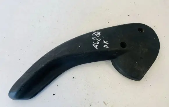 Volkswagen PASSAT B5 Other interior part 1j0882251