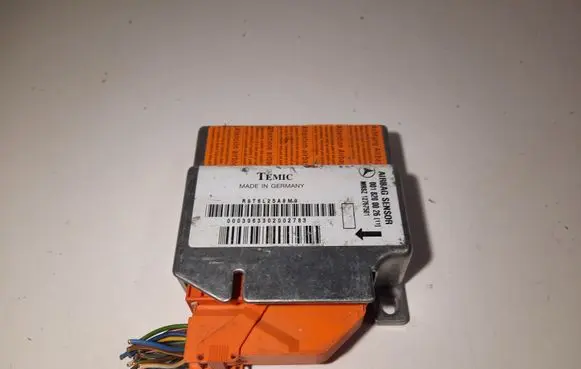 Mercedes-Benz E W210 Airbag control unit/module 0018200026