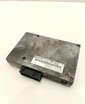 Audi A4 S4 B7 8E 8H Bluetooth control unit module 8P0862335Q