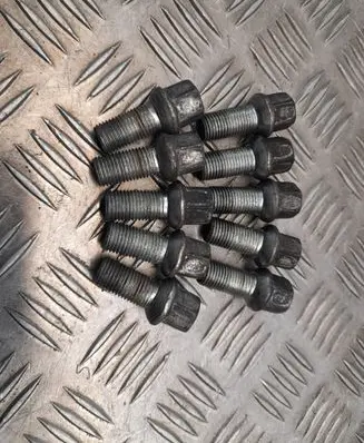 Audi A5 Nuts/bolts 