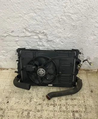 Volvo V40 Radiator set 31368504 C9G4A