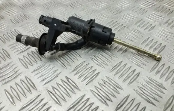 Clutch master cylinder