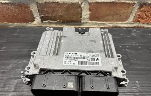 Opel Corsa F Engine control unit/module ECU 9642944180 9838217080 0261S102VU