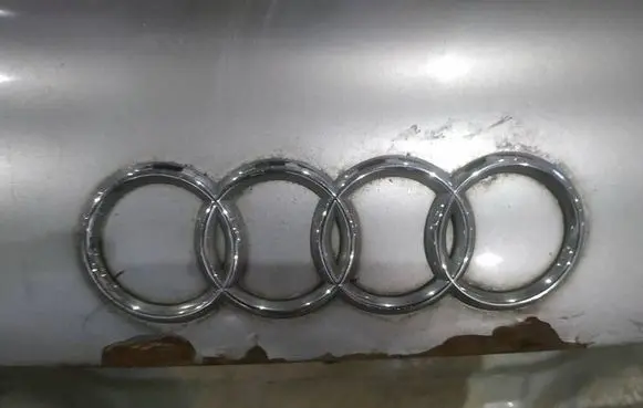 Audi A6 S6 C5 4B Manufacturer badge logo/emblem