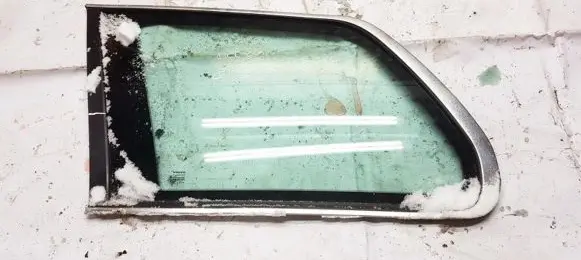 Volvo XC90 Rear side window