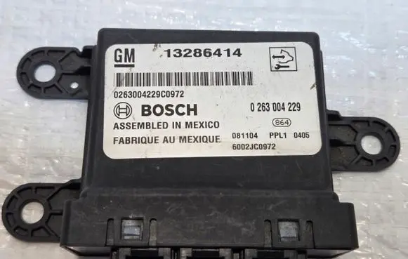 Opel Zafira B Parking PDC control unit/module 13286414