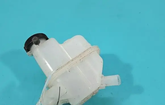 Toyota C-HR I Coolant expansion tank/reservoir IMPRK1590833