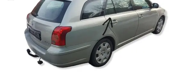 Toyota Avensis T250 Rear vent window glass AS2 REARRIGHT
