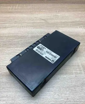 BMW 5 E60 E61 Gateway control module 9133143 63623
