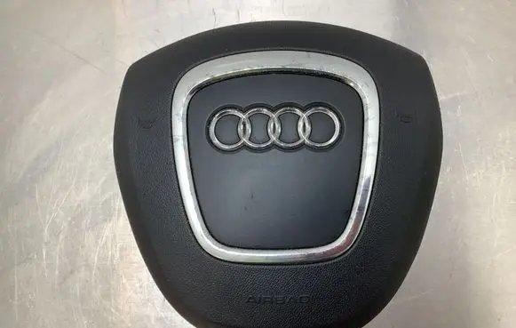 Audi A3 S3 8P Steering wheel airbag 8K0880201 001A41AYY6BC