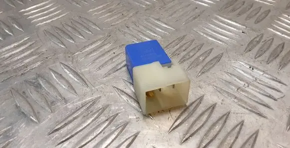Nissan X-Trail T31 Other relay 2523079917