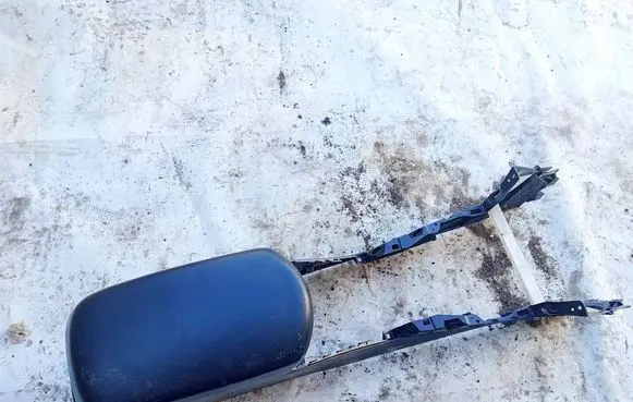 Toyota RAV 4 (XA30) Armrest 5881142030