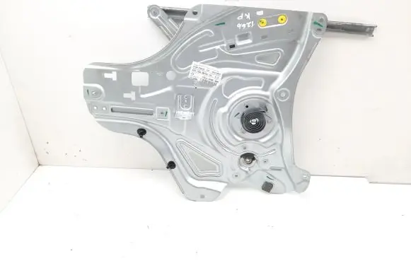 Hyundai ix35 Front window lifting mechanism without motor 813102Y000