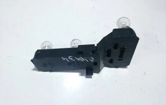 Volkswagen PASSAT B5 Tail light bulb cover holder 3b9945257