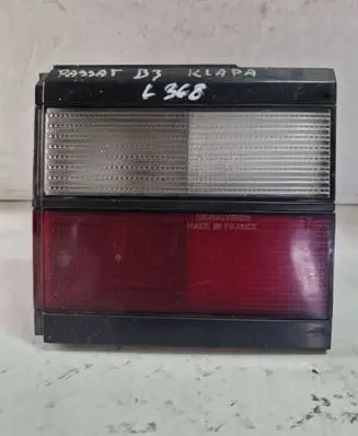 Volkswagen PASSAT B3 Tailgate rear/tail lights 333945108